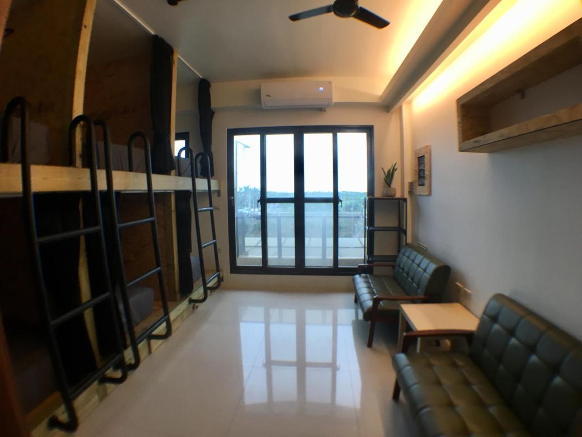 Wave Backpackers Hostel Toucheng Exterior photo